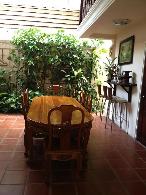 Vanvisa Guesthouse Luang Prabang 2*,  Laos